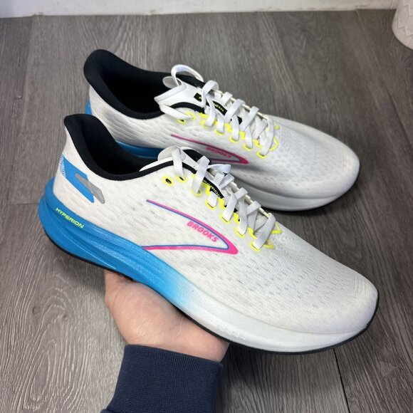 Size 9 - Brooks Hyperion White Blue PinkRunning Shoe Men SAMPLE